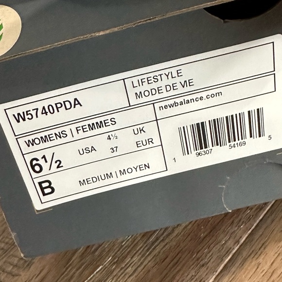 New Balance 57/40 Women’s Sneakers - Picture 11 of 14